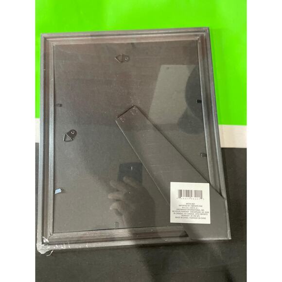 Special Moments Memories Collection 8x10 Photo Frame – Black Glass Pane - Picture 3 of 3